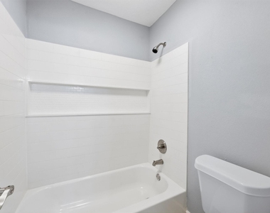 19407 Wann Park Drive - Photo Thumbnail 16