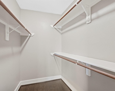 19407 Wann Park Drive - Photo Thumbnail 6
