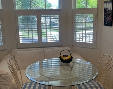 2325 Carrington Court - Photo Thumbnail 3