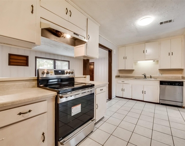 6506 Westview Drive - Photo Thumbnail 5