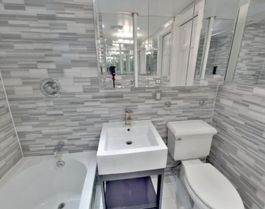 326 East 100th Street - Photo Thumbnail 5