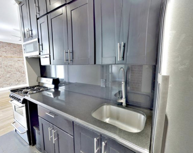 326 East 100th Street - Photo Thumbnail 2