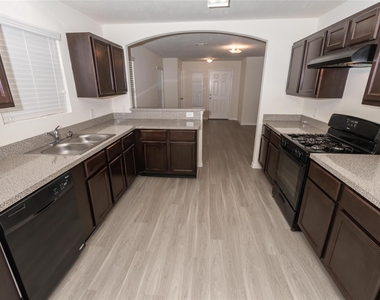5535 Plantation Forest Drive - Photo Thumbnail 3