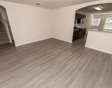 5535 Plantation Forest Drive - Photo Thumbnail 5