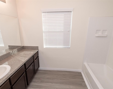 5535 Plantation Forest Drive - Photo Thumbnail 8