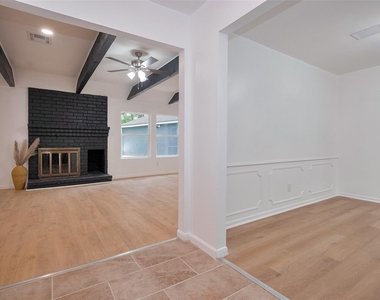 25303 Lynbriar Lane - Photo Thumbnail 8