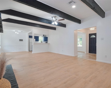 25303 Lynbriar Lane - Photo Thumbnail 7