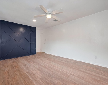 25303 Lynbriar Lane - Photo Thumbnail 23