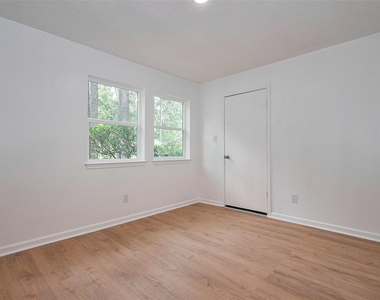 25303 Lynbriar Lane - Photo Thumbnail 30