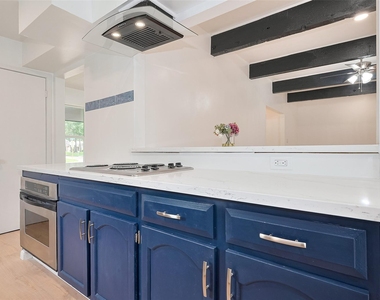 25303 Lynbriar Lane - Photo Thumbnail 15