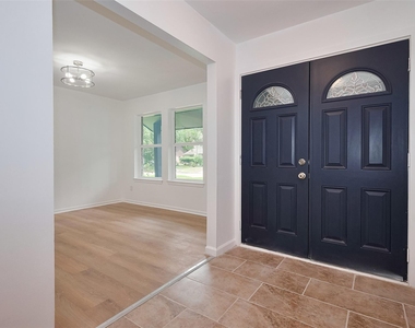 25303 Lynbriar Lane - Photo Thumbnail 1