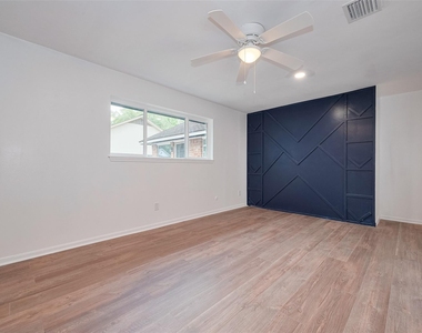 25303 Lynbriar Lane - Photo Thumbnail 24
