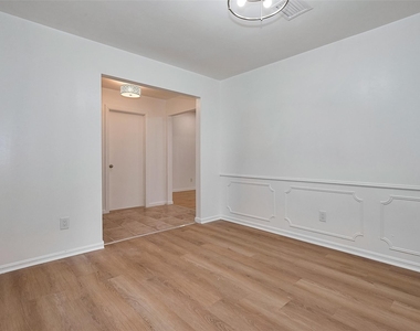 25303 Lynbriar Lane - Photo Thumbnail 6