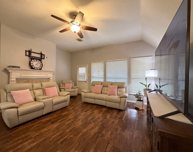 3314 Stonehurst Court - Photo Thumbnail 1