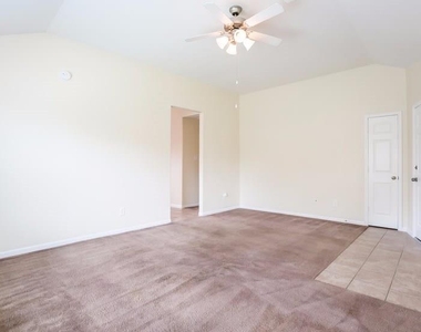 5802 Le Carpe Plantation Court - Photo Thumbnail 3