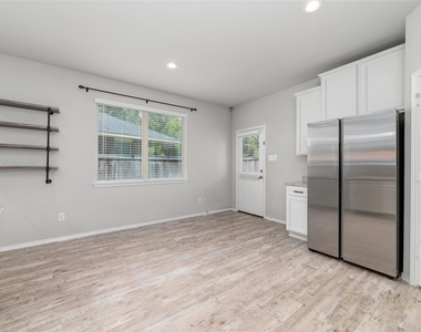 16451 Rosary Pea Place - Photo Thumbnail 14