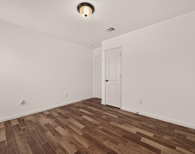 18713 Encinal Trail - Photo Thumbnail 26
