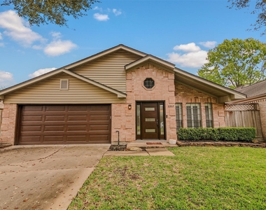 2207 Briarwest Boulevard - Photo Thumbnail 25