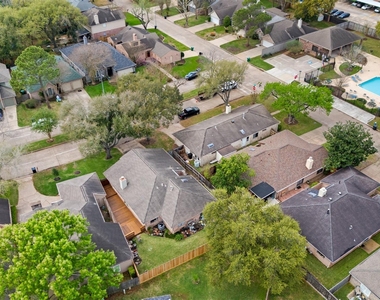 2207 Briarwest Boulevard - Photo Thumbnail 29