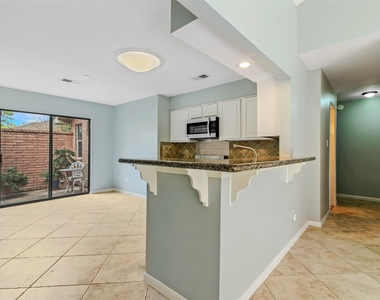2207 Briarwest Boulevard - Photo Thumbnail 7
