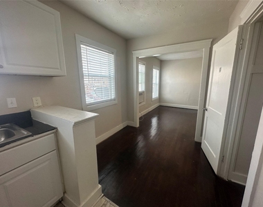 1624 Holman Street - Photo Thumbnail 7