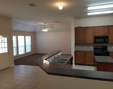 1538 Chandler Park Lane - Photo Thumbnail 3