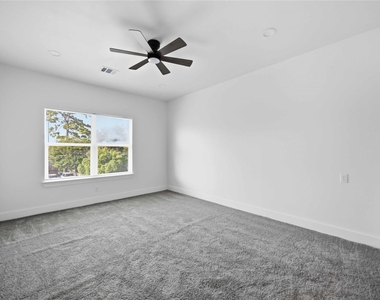 2809 Toyah Avenue - Photo Thumbnail 10