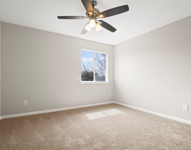 2406 Pinpoint Drive - Photo Thumbnail 23