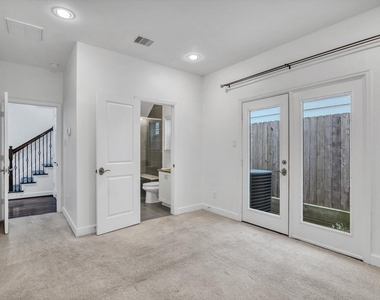 5521 Petty Street - Photo Thumbnail 9