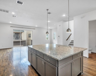 5521 Petty Street - Photo Thumbnail 14