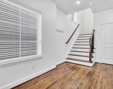 5521 Petty Street - Photo Thumbnail 7