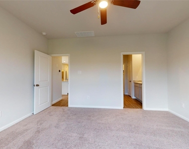11632 Whirlaway Drive - Photo Thumbnail 9