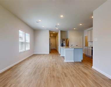 11632 Whirlaway Drive - Photo Thumbnail 3