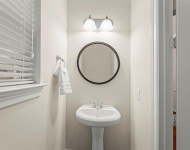 1126 Sopris Drive - Photo Thumbnail 6