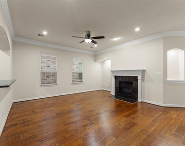 1126 Sopris Drive - Photo Thumbnail 4