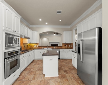 1126 Sopris Drive - Photo Thumbnail 9
