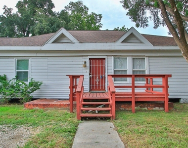 2703 Areba Street - Photo Thumbnail 4