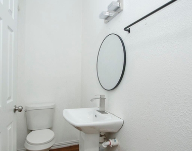 2703 Areba Street - Photo Thumbnail 24