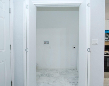 2703 Areba Street - Photo Thumbnail 31
