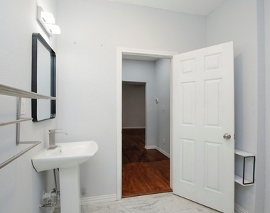 2703 Areba Street - Photo Thumbnail 30