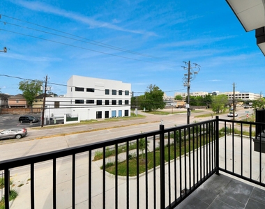 2428 Ella Boulevard - Photo Thumbnail 12