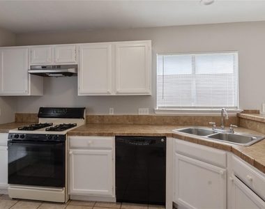 11454 W Travelers Way Circle - Photo Thumbnail 9