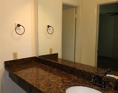 17122 Coachmaker Drive - Photo Thumbnail 17