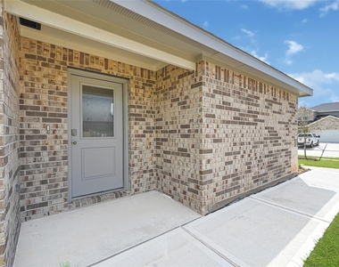 1015 Blue Stone Drive - Photo Thumbnail 20