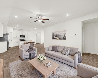 1015 Blue Stone Drive - Photo Thumbnail 1