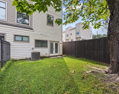 2311 Mcilhenny Street - Photo Thumbnail 7