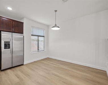 2311 Mcilhenny Street - Photo Thumbnail 4