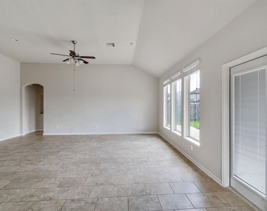 18543 Gardens End Lane - Photo Thumbnail 7