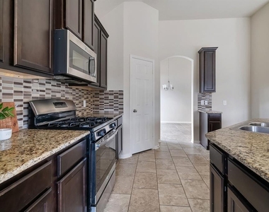 18543 Gardens End Lane - Photo Thumbnail 11