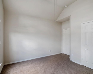 18543 Gardens End Lane - Photo Thumbnail 25